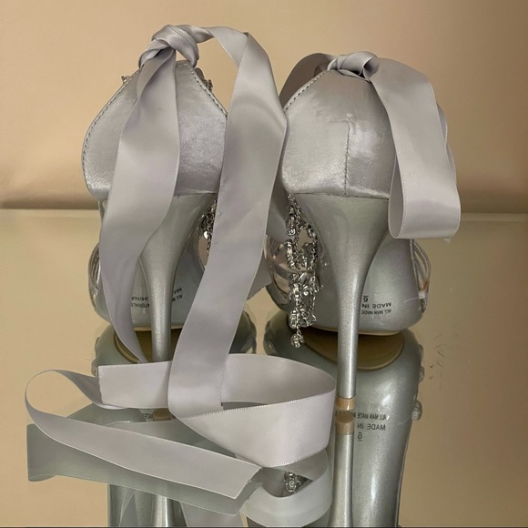 NWOB Silver satin tie up open toe dress heels with rhinestones. - Picture 3 of 5
